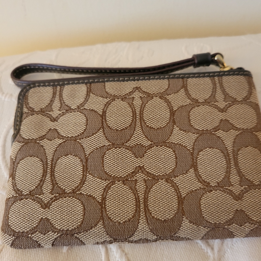 Coach Signature Canvas Brown & Tan Wristlet - Picture 3 of 6